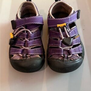 Kids Purple and Black Sandals